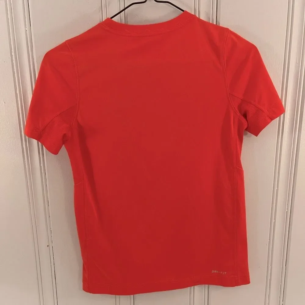Nike Boys Dri fit T-shirt Size‎ S